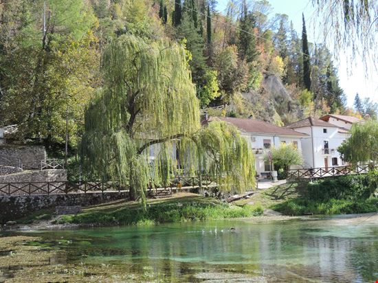 Posta Fibreno Il lago della Posta stock.adobe.com 