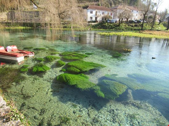 Posta Fibreno Il lago della Posta stock.adobe.com 