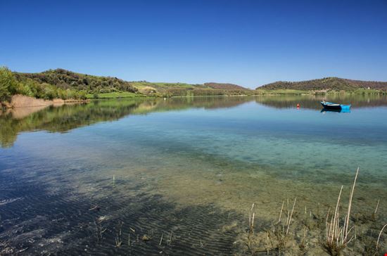 Lago di Martignano Lago di Martignano domeniconardozza - Shutterstock.com domeniconardozza