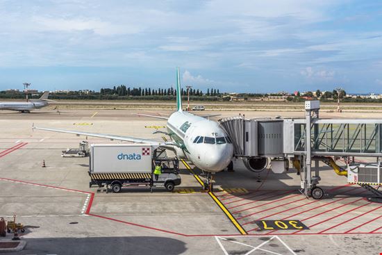 Aeroporto Bari Palese - Karol Wojtyla Aeroporto Bari Palese - Karol Wojtyla gianni triggiani / Shutterstock.com gianni triggiani / Shutterstock.com