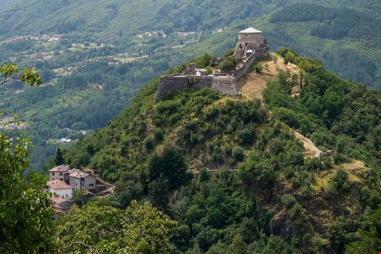 Il Castello della Verrucola Il Castello della Verrucola robertonencini - Shutterstock.com robertonencini