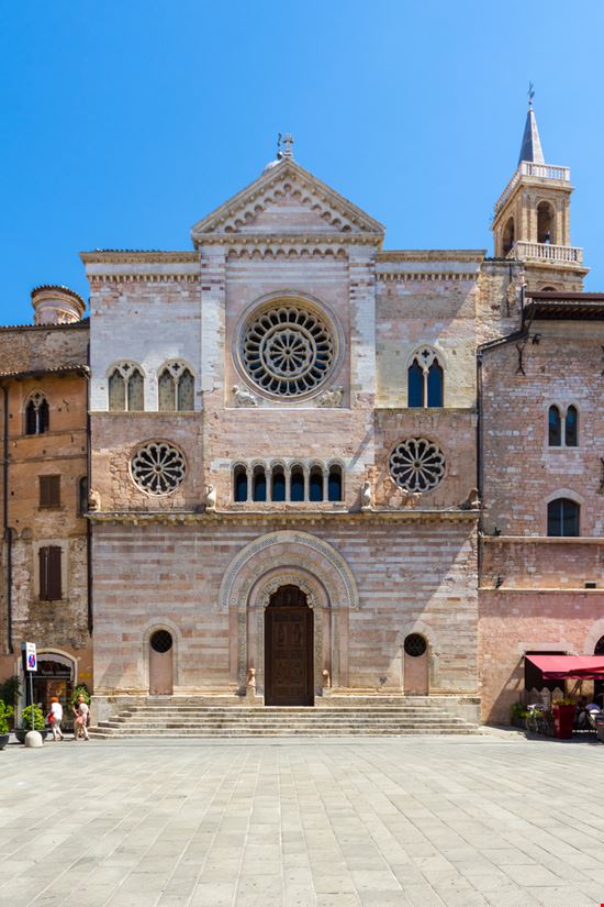 Duomo di San Feliciano Duomo di San Feliciano Murphy1975 / Shutterstock.com 