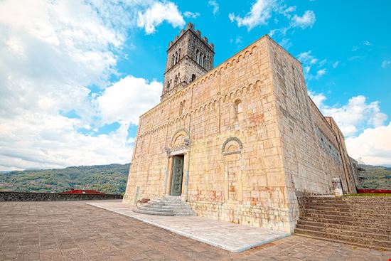 Collegiata Propositura di San Cristoforo Collegiata Propositura di San Cristoforo arkanto - Istockphoto.com 