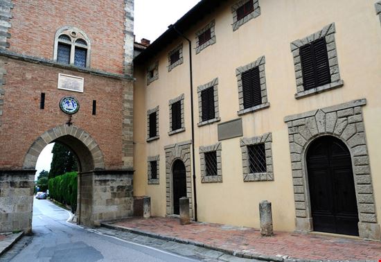 Bolgheri Bolgheri Cenz07 - Shutterstock.com 