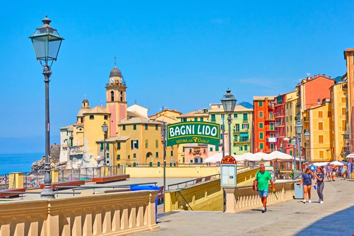 Lungomare - Il lungomare di Camogli - Roman Sigaev / Shutterstock.com