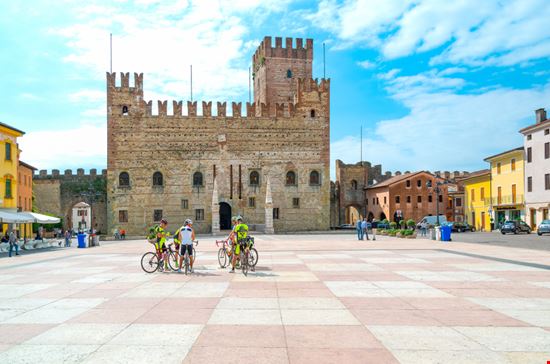 Piazza degli Scacchi La piazza di Marostica Gimas / Shutterstock.com 