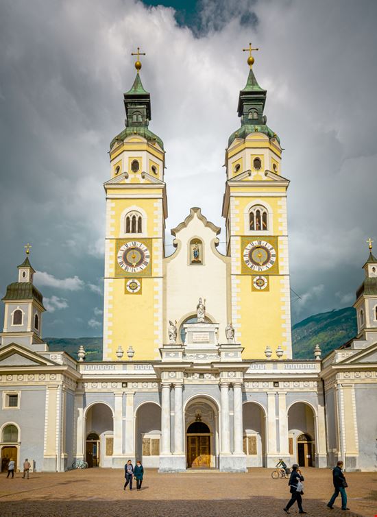 Duomo di Bressanone Scorci e scatti della cattedrale lorenza62 / Shutterstock.com 
