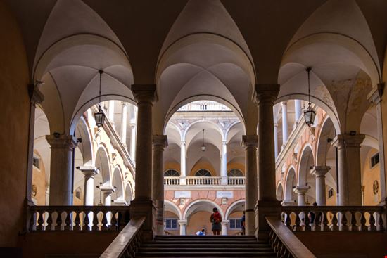 Genova I Rolli FrimuFilms - Shutterstock.com 