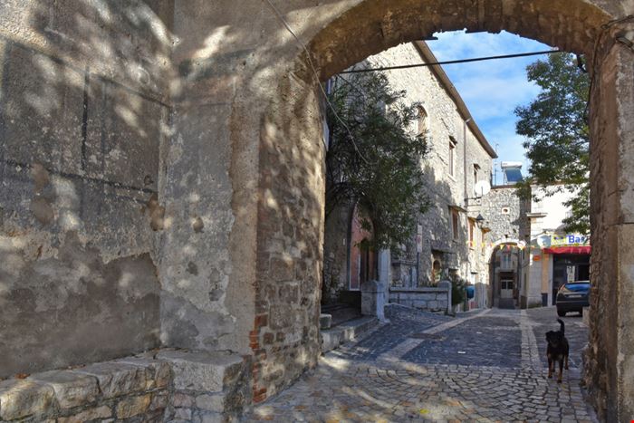 Il borgo di Sant'Agapito - Il borgo - Giambattista Lazazzera / Shutterstock.com