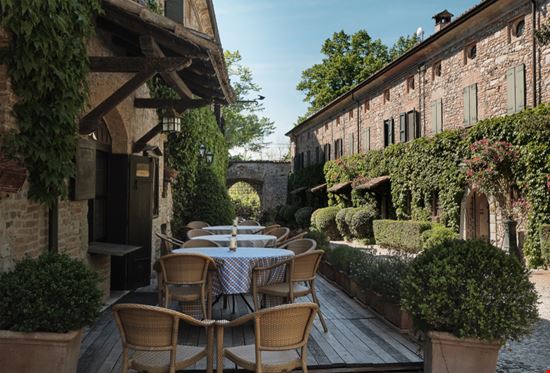Castello di Rivalta Il maniero di lusso sulle rive del Trebbia Sandronize / Shutterstock.com 