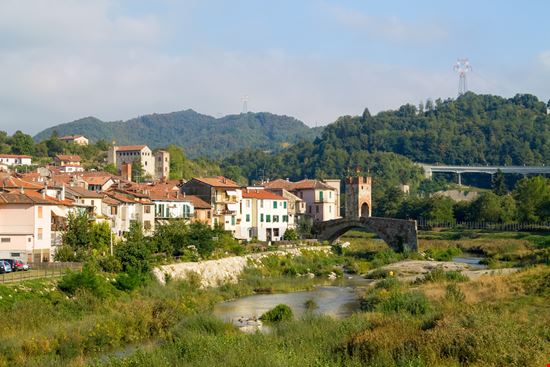 Millesimo Millesimo Emena - Shutterstock.com 