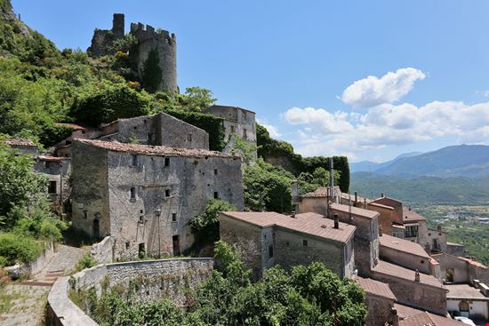 Pesche Scorci del borgo stock.adobe.com 