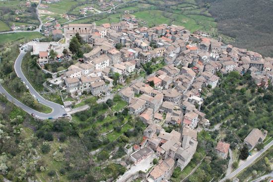 Castro dei Volsci Il borgo di Castro dei Volsci stock.adobe.com 
