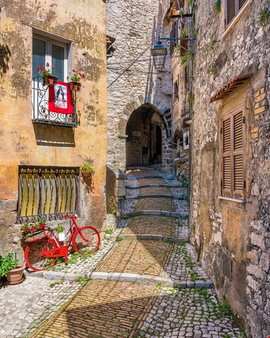 Castro dei Volsci Il borgo di Castro dei Volsci stock.adobe.com 
