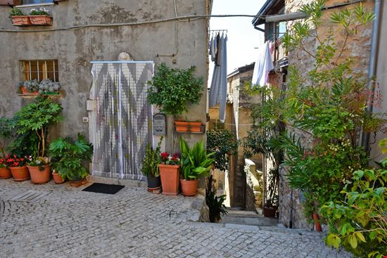 Castro dei Volsci Il borgo di Castro dei Volsci stock.adobe.com 