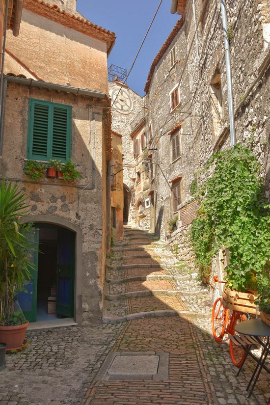 Castro dei Volsci Il borgo di Castro dei Volsci stock.adobe.com 