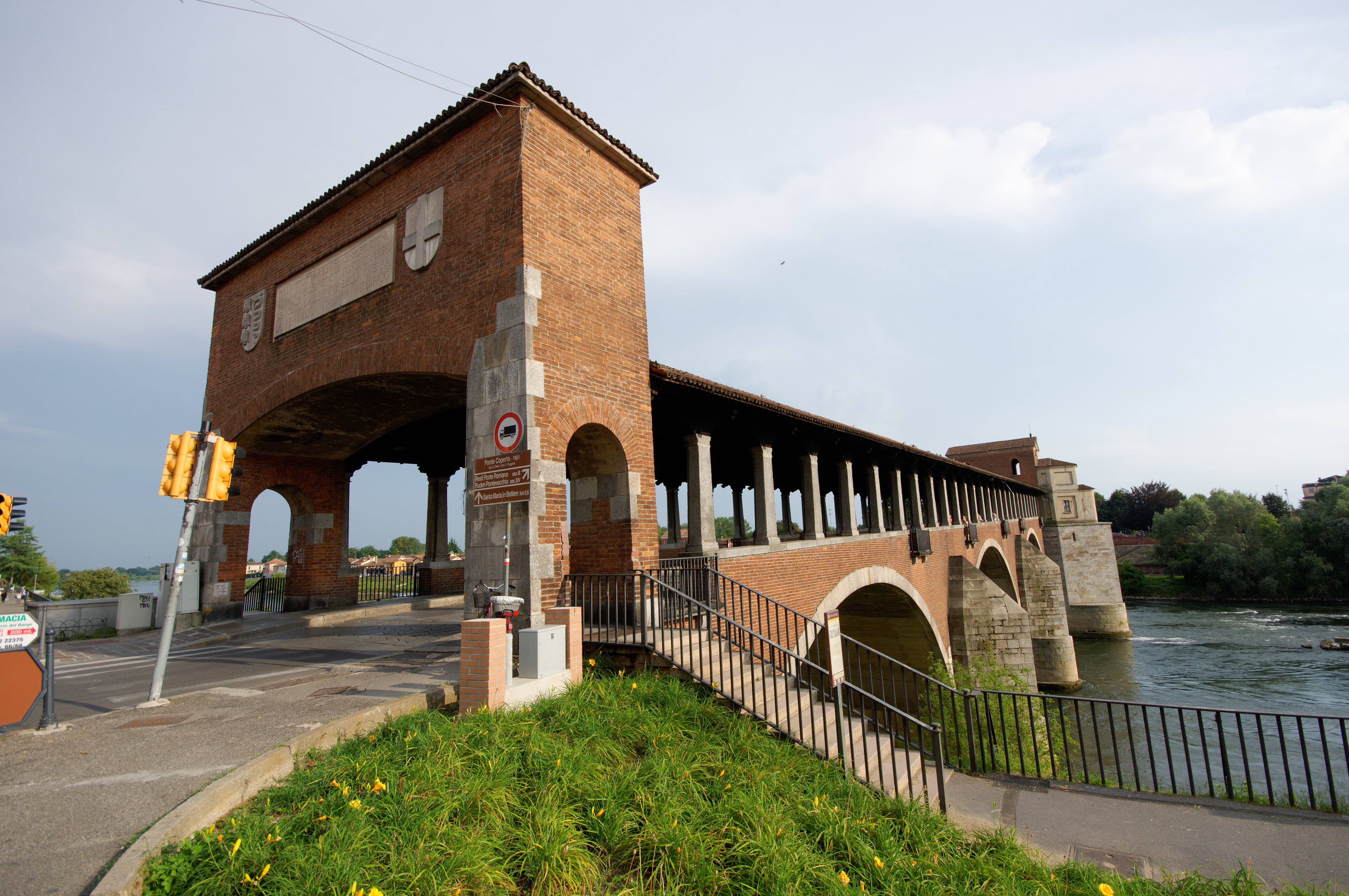 Pavia