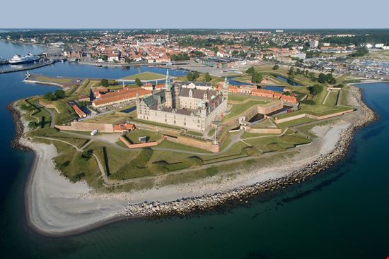 castello di Kronborg castello di Kronborg Dennis Jacobsen / Shutterstock.com 