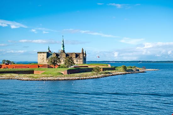 castello di Kronborg castello di Kronborg anderm - Shutterstock.com 