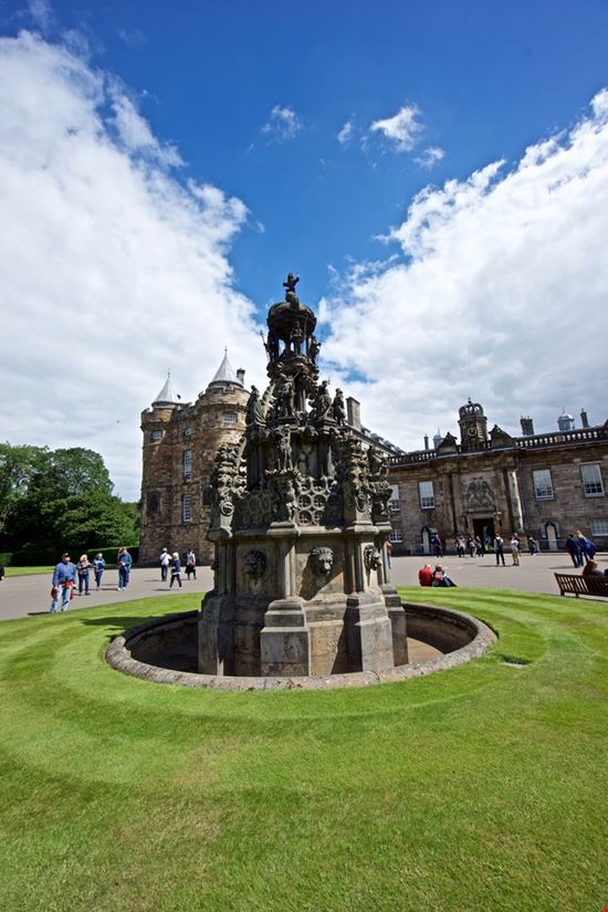 HolyRood Palace HolyRood Palace NetPhotographer / Shutterstock.com 