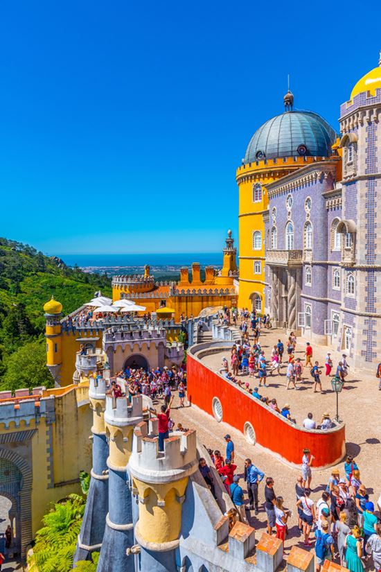 Sintra Palacio de Pena trabantos / Shutterstock.com 