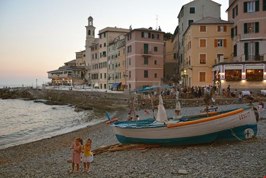 Genova Boccadasse Alena Zharava / Shutterstock.com 