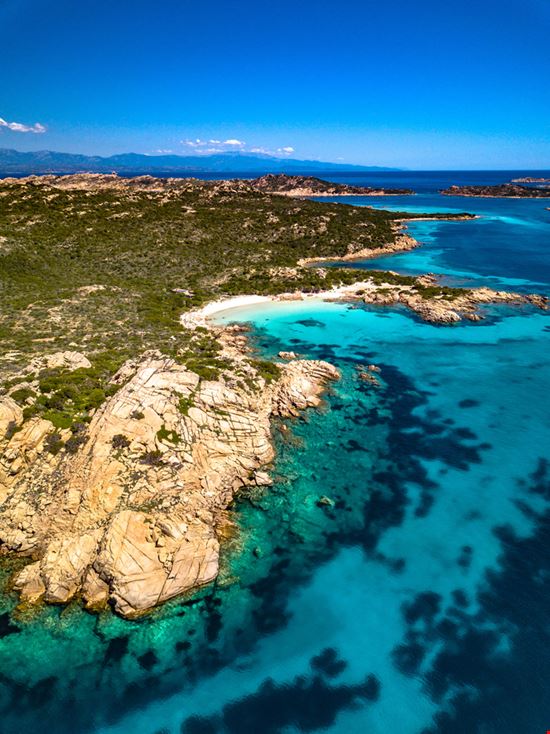 Sardegna Spiaggia rosa Shutterstock.com 