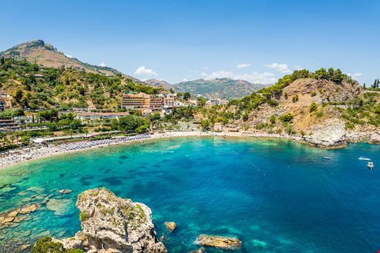 Taormina Isola Bella Shutterstock.com 