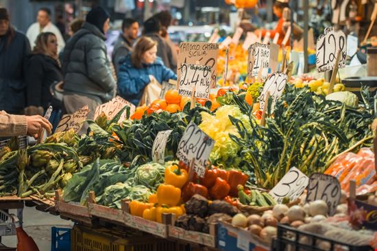 Mercato Orientale Mercato Orientale Yulia Grigoryeva / Shutterstock.com 