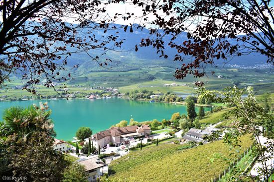 Lago di Caldaro Lago di Caldaro Heiko Obermair - Shutterstock.com 