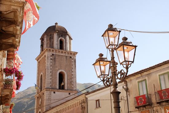 Teggiano Teggiano GIO_LE - Shutterstock.com 