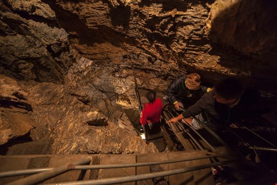 Grotta del Vento Grotta del Vento stefano cellai - Shutterstock.com 