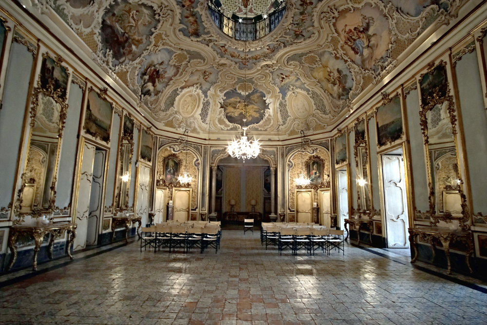 Ha più di 350 anni e 700 sale che potevano accogliere fino a 350 persone: Palazzo Biscari è un edificio barocco da record
