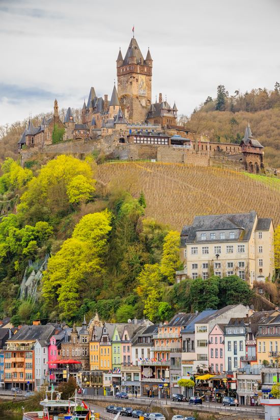 Cochem Cochem Piith Hant - Shutterstock.com 
