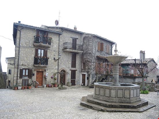 Collalto Sabino Collalto Sabino Pietro - CC BY-SA 4.0 