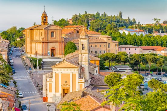 Longiano Longiano GoneWithTheWind - Shutterstock.com 