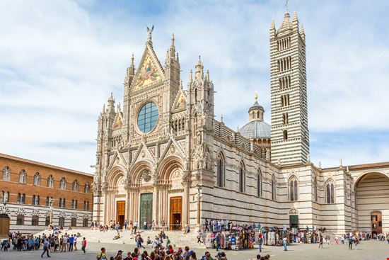 Piazza del Duomo Piazza del Duomo TT - Istockphoto.com 