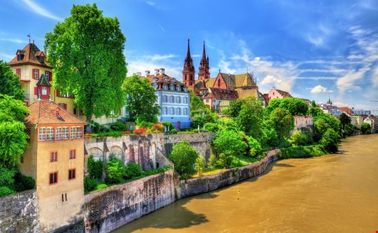 Basilea Basilea Leonid Andronov - Istockphoto.com 