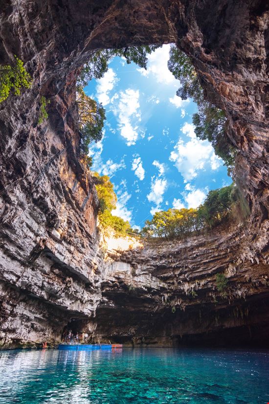 Cefalonia grotta Melissani stock.adobe.com 
