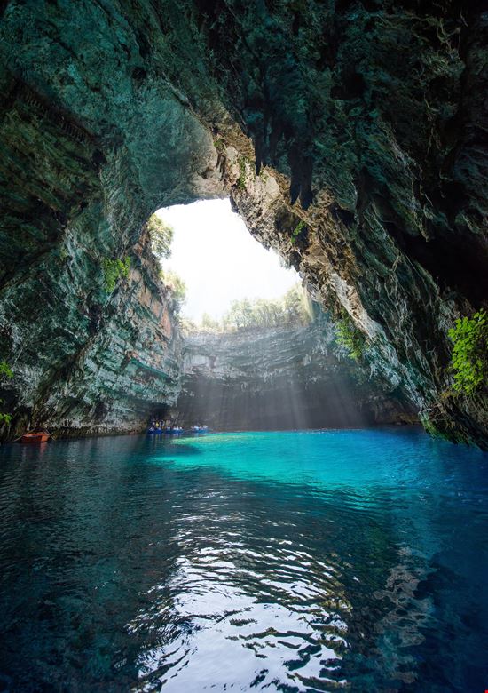 Cefalonia grotta Melissani grotta Melissani 