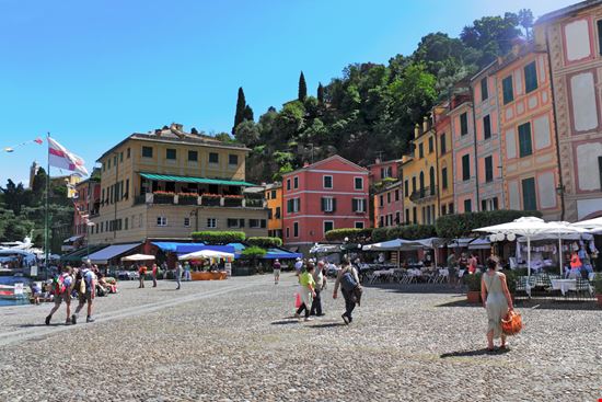Portofino Piazzetta stock.adobe.com 
