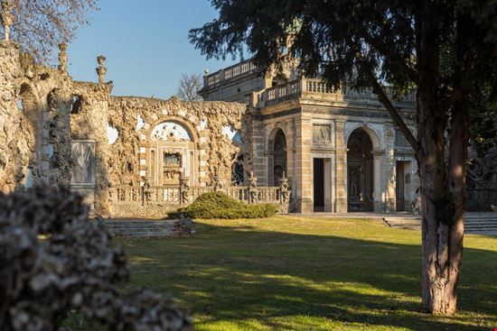 Villa Litta Villa Litta ledmark - Shutterstock.com ledmark