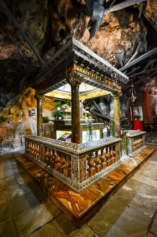Santuario di Santa Rosalia Santuario di Santa Rosalia Roberto La Rosa / Shutterstock.com 