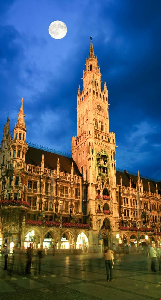 Marienplatz Marienplatz gary718 - Shutterstock.com gary718