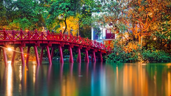 Hanoi Hanoi melis - Shutterstock.com 