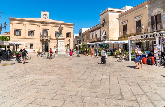 Isola di Favignana Isola di Favignana elesi / Shutterstock.com 