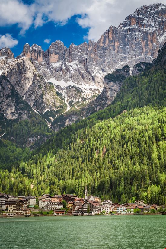 Alleghe Alleghe stock.adobe.com 