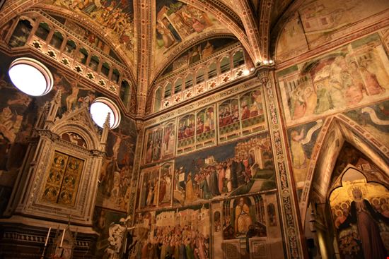 Cathedral Orvieto Pieruschka / Shutterstock.com 