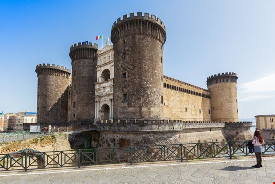 Maschio Angioino Napoli Francesca Sciarra - Shutterstock.com 
