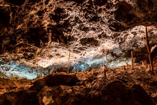 Grotte di Borgio Dentro le grotte Hari Seldon - Shutterstock.com 